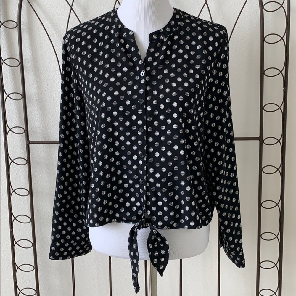 Chico’s Tie Front Tunic with Tabbed Sleeves